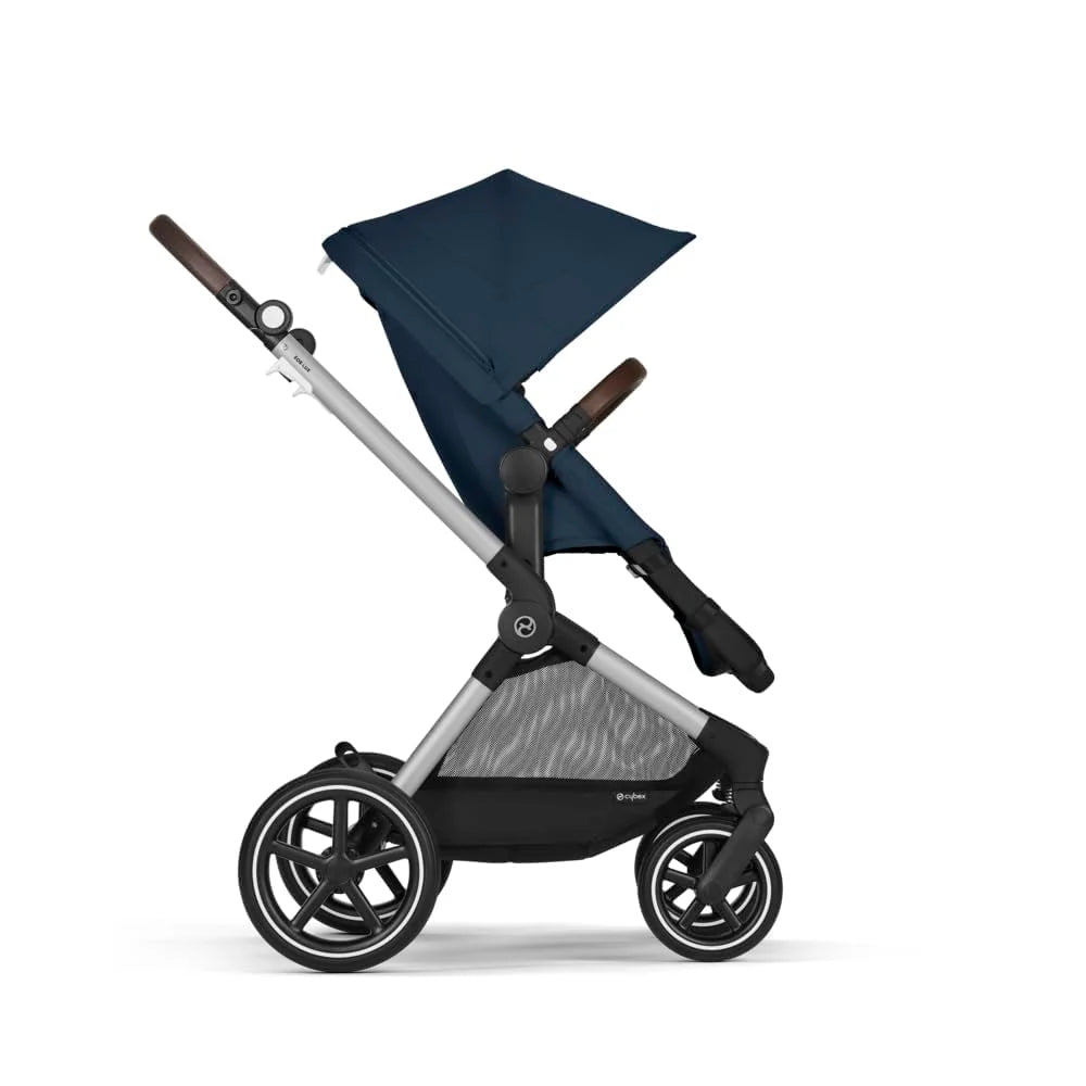 CYBEX Gold Kinderwagen EOS Lux 2-in-1 mit Babyschale Aton B2 i-Size und Babyschalen-Adapter, Reisesystem, Ab Geburt bis 22 kg (ca. 4 Jahre), Moon Black (Schwarz)