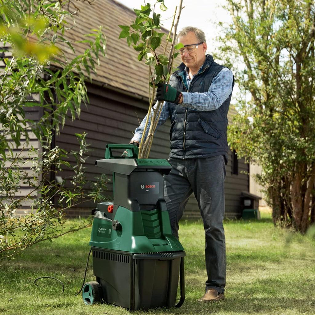 Bosch Turbinenhäcksler AXT 25 TC (2.500 W; geeignet für Holz und harte Gartenabfälle; inklusive Gartenhandschuhe; integrierte Fangbox 53 l; in Karton) – Edition