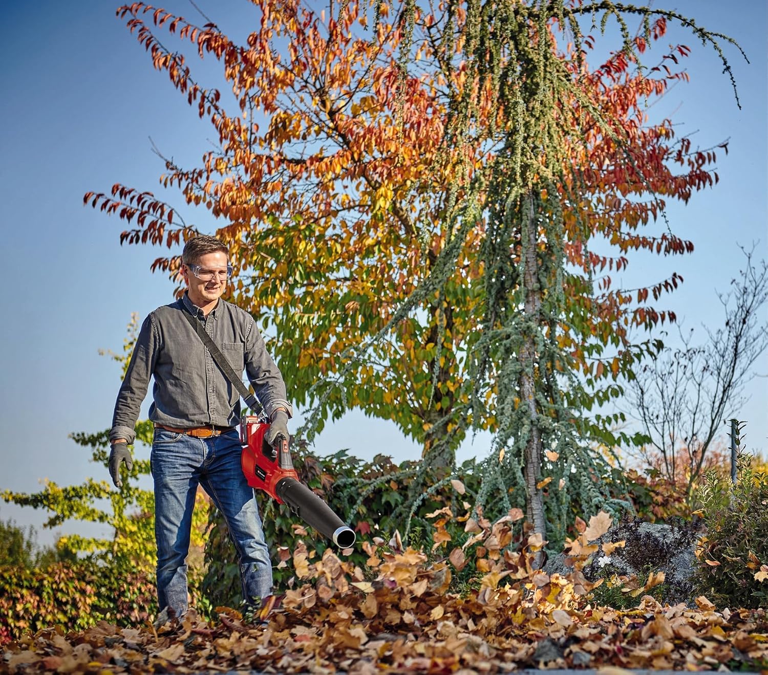 Einhell Professional Akku-Laubblser GP-LB 36/210 Li E-Solo Power X-Change (Lithium-Ionen, 816m/h Blasleistung, Turboschalter, 3-stufiges + abnehmbares Rohr, ohne Akku und Ladegert)