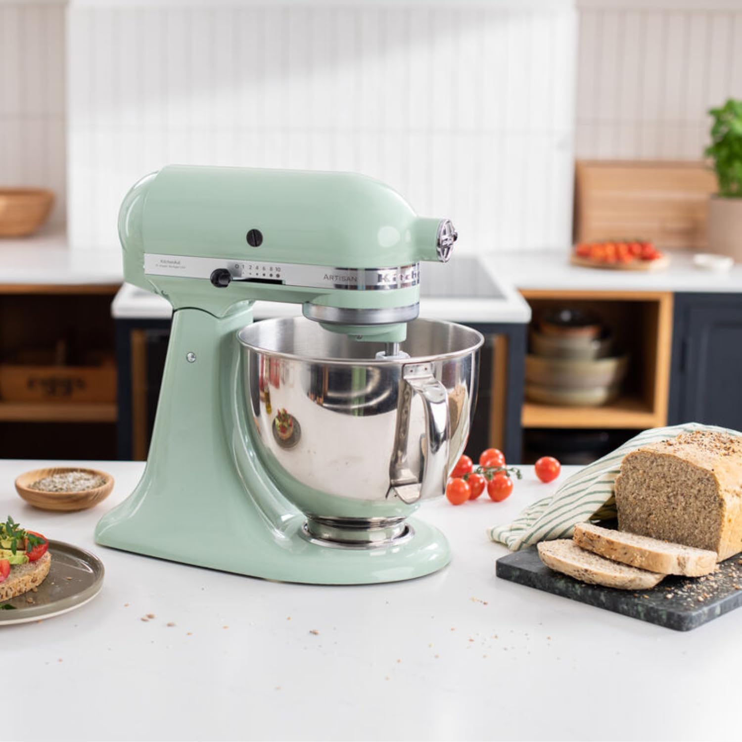 KitchenAid Küchenmaschine I Artisan I Kippbarem Food Processor I Teigknetmaschine mit 5 Zubehör | 2 Schüsseln aus Edelstahl | 4.8 L | Pistaccio