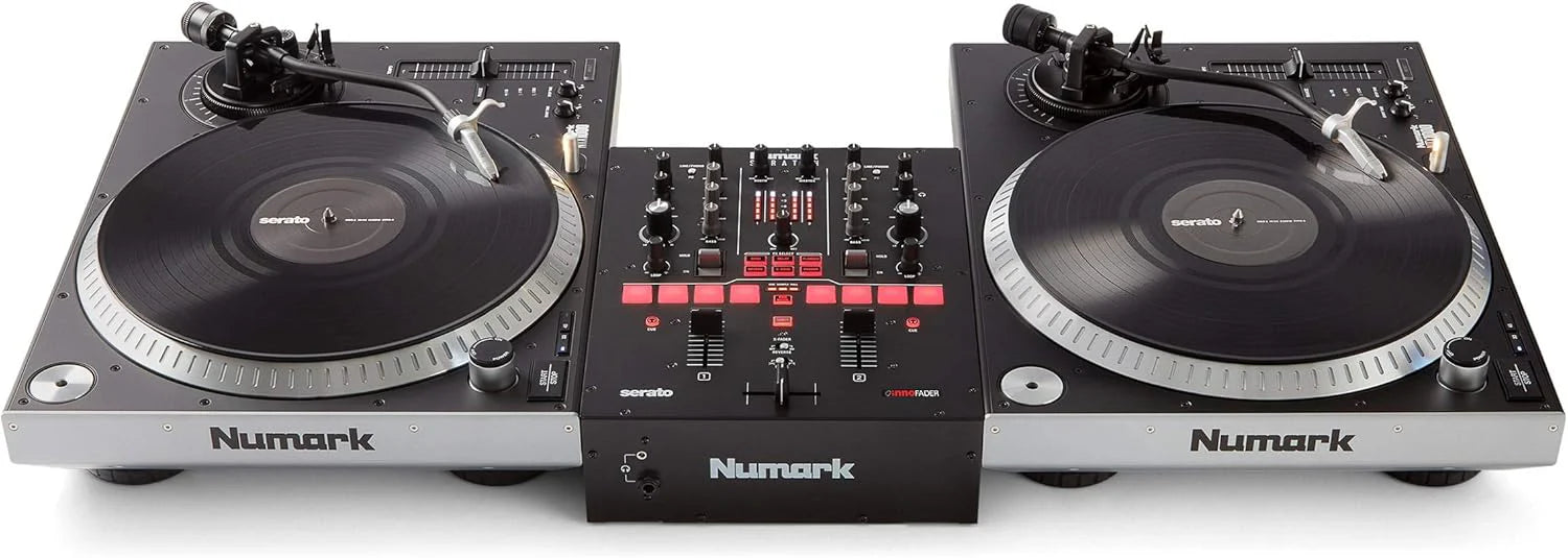 Numark Scratch - Zweikanal DJ Scratch Mixer mit Serato DJ Pro, Innofader Crossfader, DVS-Lizenz, 6 Direktzugriffseffektwählern und Performance Pads