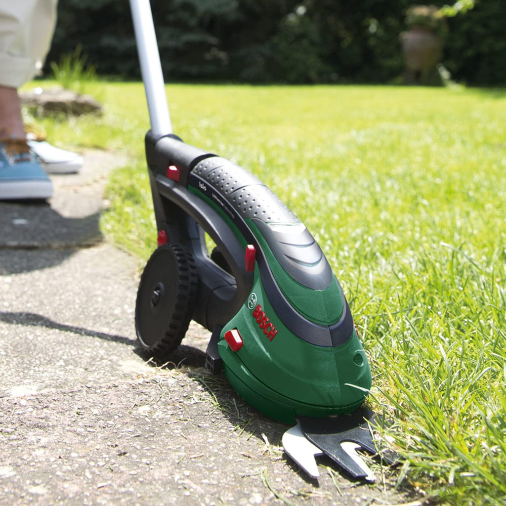 Bosch Akku Grasscheren Set Isio (3,6 Volt, Messerlnge 12 cm, Messerabstand 8 mm, mit XL-Gartenhandschuhen inklusive, in Softcase) – Amazon Edition