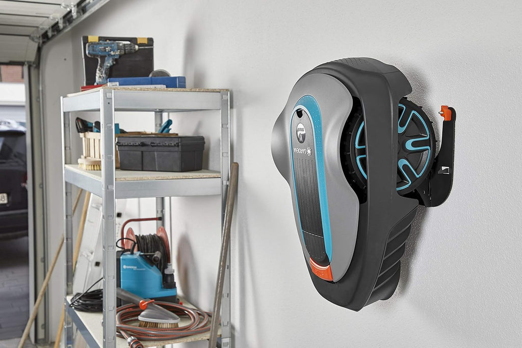 Gardena Original Garage für Mhroboter: Garage für Rasenmher, optimaler Sonnen- und Regenschutz für Rasenroboter und Ladestation (15020-20)