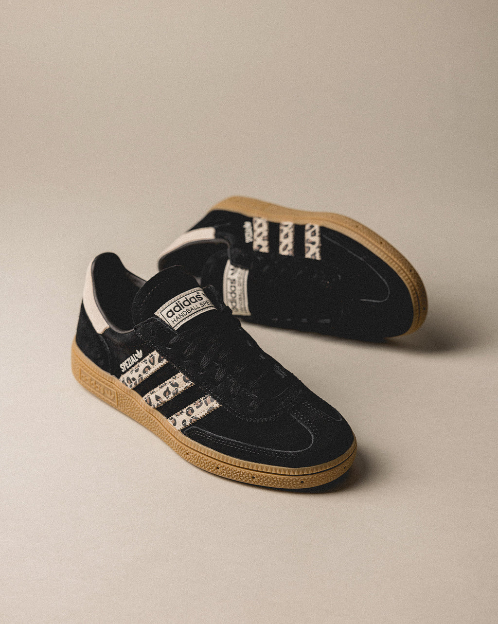 Drei Streifen Handball Spezial W