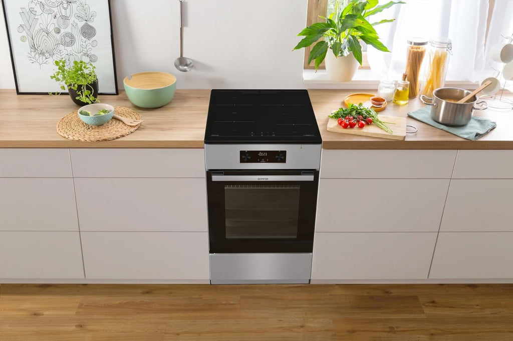Gorenje GEIT5C61SPG Standherd mit Induktionskochfeld, 50 cm, 70 Liter,Silber, PerfectGrill, AirFry, FrozenBake, Pizza Mode 300°C, AquaClean, Made in Europe, inox
